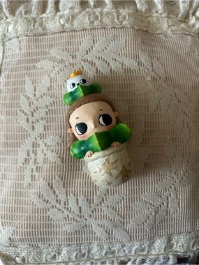 Pop Mart Nyota We Are All Stars Series Life-bearing Star Figure